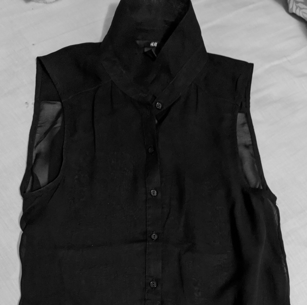 EUC H&M Sheer Black Hi-Lo Sleeveless Blouse